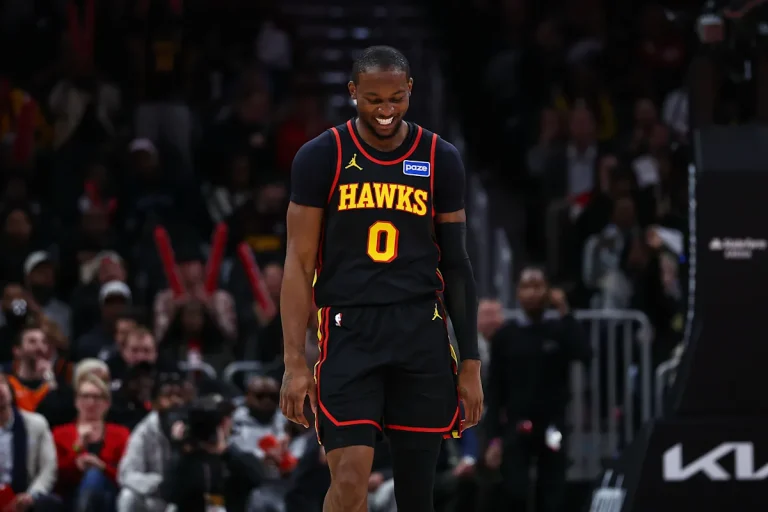 Jonathan Kuminga makes 75-foot shot, NBA's 6th-longest on record, as Hawks win 11th straight