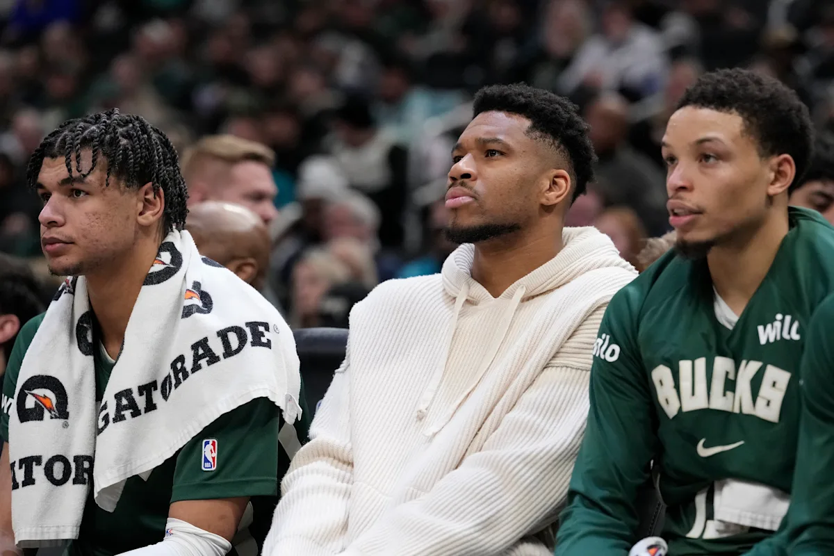 Giannis Antetokounmpo reportedly not aligned with Bucks over playing out the rest of the season