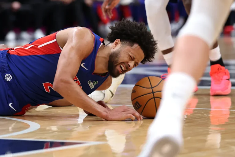 Pistons star Cade Cunningham exits win over Wizards early with back spasms